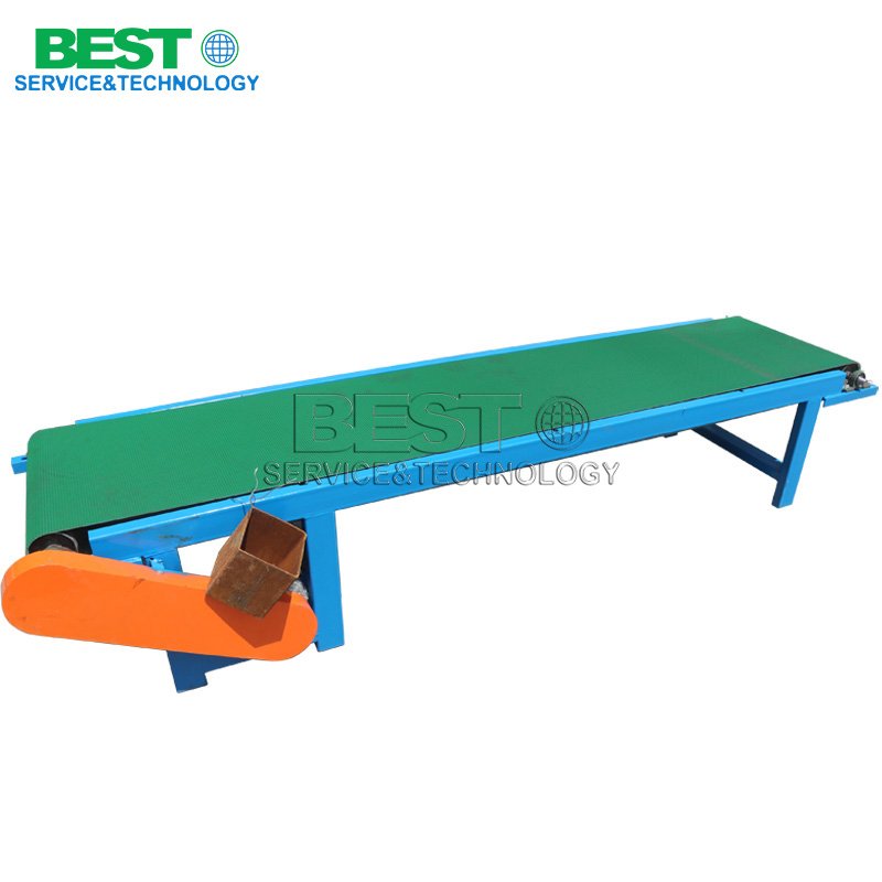 Belt conveyor for plywood production lines