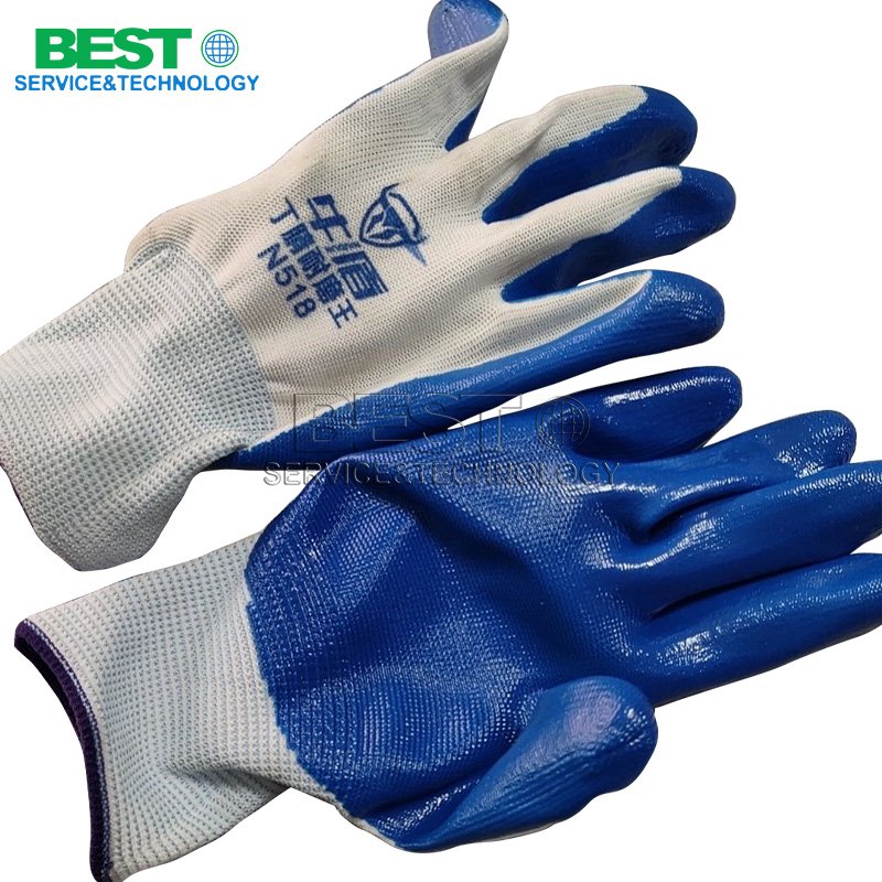 Cut‑resistant anti‑slip gloves for wood processing and machine operation