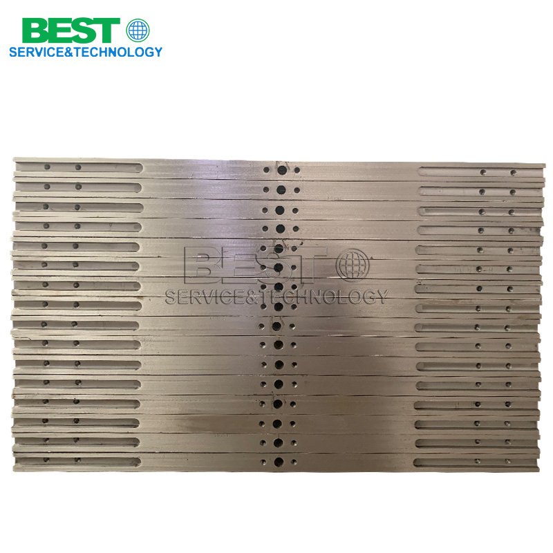 Smooth flat hot press plate with even heat conduction for plywood hot‑pressing process