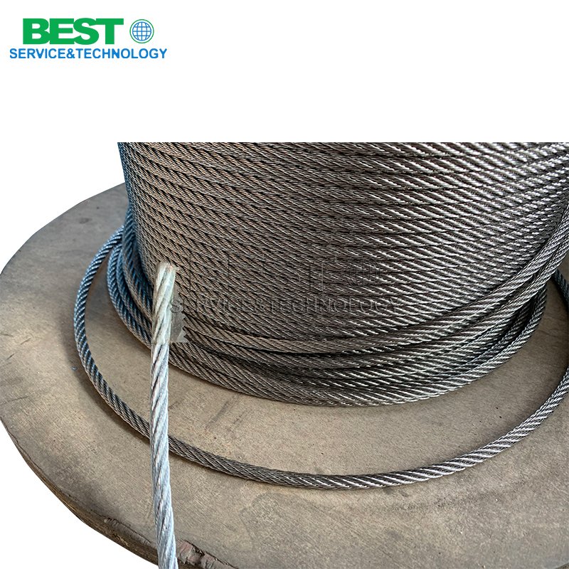 Corrosion‑resistant galvanized steel wire rope with smooth zinc coating for heavy‑duty work